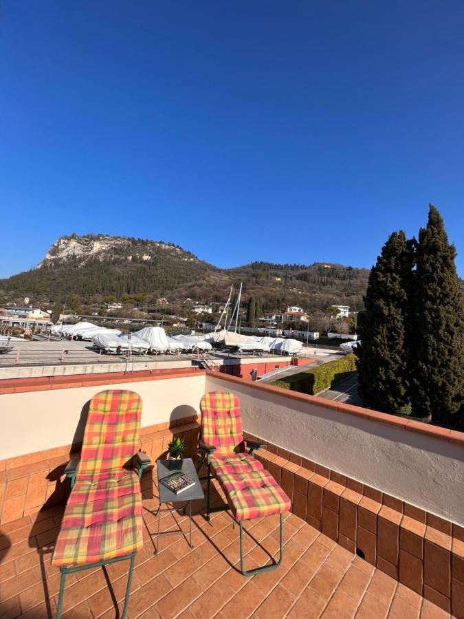 شقة Favola Bella The Panoramic Penthouse باردولينو المظهر الخارجي الصورة